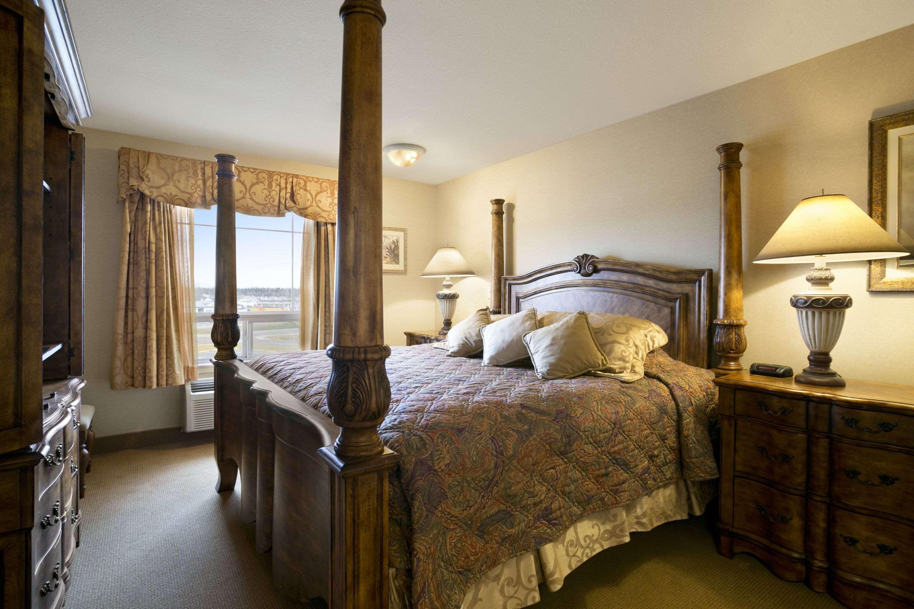 Super 8 By Wyndham Fort Nelson Bc Экстерьер фото